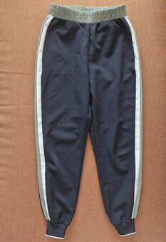 Balík oblečenia 4€ za 7ks - 2