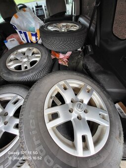 Nissan xtrail t31 r16 5x114.3 - 2