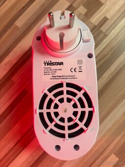 Tristar KA-5084 mini ohrievač do zásuvky – použitý 1× - 2