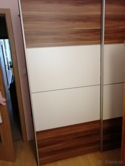Predám vstavanú skriňu - 2