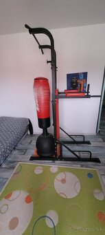 Posilňovacia veža + boxovacie vrece - 2