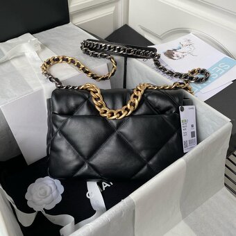 Chanel kozena kabelka - 2