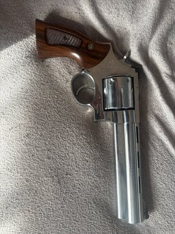 Taurus brazil 44.mag - 2