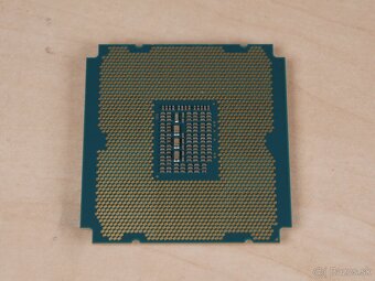 Intel Xeon E5-2697 v2 - 2