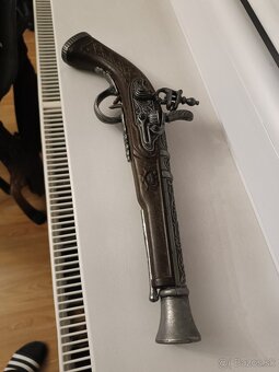 Kresadlove pistole - 2