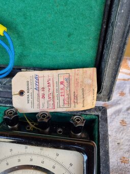 Analogovy multimeter DU 10 - 2