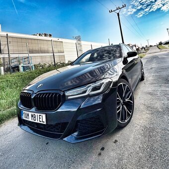 BMW 530xd 210 kW, M-Packet, LASER, PANO, KESSY, HUD, NAPPA - 2
