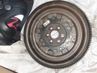 Zotrvačník 2.0 tdi, 110 kW - 2