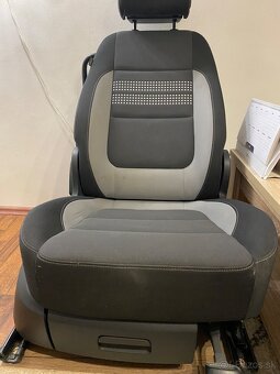 Predám predné sedadla na Seat Altea - 2