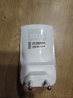 TP-Link TL-WA850RE
Wi-Fi extender - 2