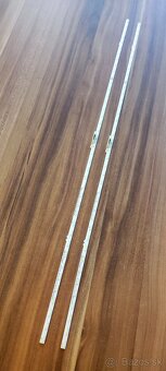 diely z tv Samsung 50AU8072 - 2
