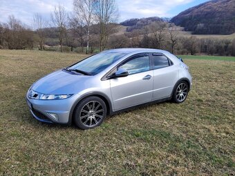 Honda Civic 1.8 i-VTEC BENZÍN + LPG - 2