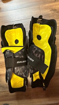 Hokejové chrániče holenné Bauer S23 supreme M3 15” velkosť - 2