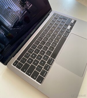 MacBook Pro 13" (2020) | 1TB SSD | 16GB RAM | Touch Bar - 2