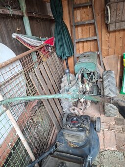 Malotraktor s vlečkou a príslušenstvom - 2