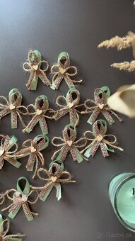 Handmade svadobné pierka pre hostí 24ks - 2