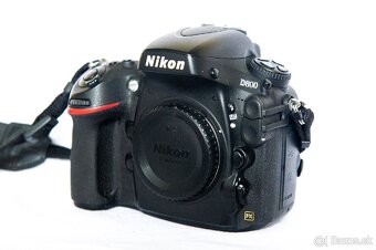 Nikon D800 + battery grip - 2