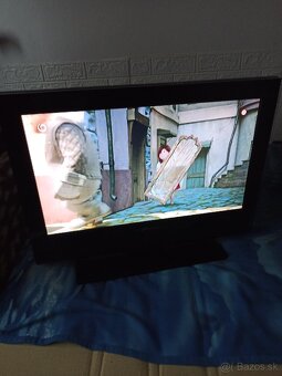 LCD TV uhlopriečka 70 cm - 2