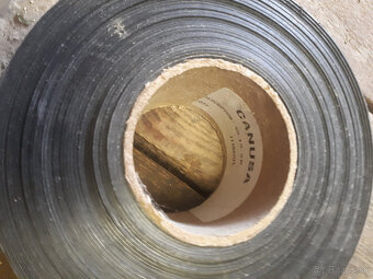 zmršťujúca izolácia - 2