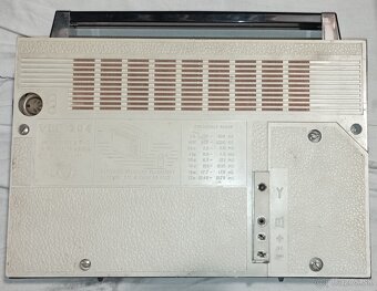 VEF 204 .... retro vintage prijímač ... - 2