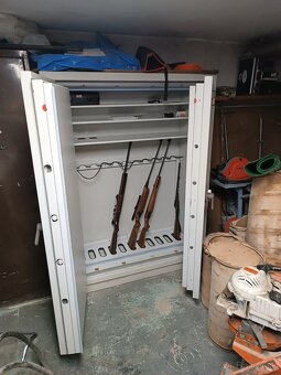 Trezor na zbrane - 2