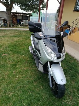 YAMAHA X MAX YP250R - 2