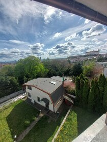 BEZ PROVÍZIE- 2 izbový byt pod bratislavským hradom,Červeňov - 2