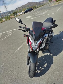 Honda CB650F 2018 - 2