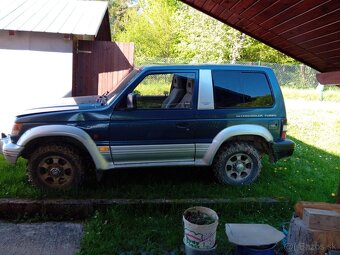 Mitsubishi Pajero - 2