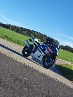 Predám Suzuki GsxR 1000 K4 - 2