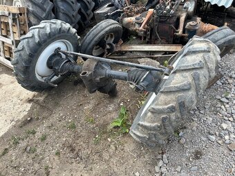 Predám manžetovú nápravu na Zetor major - 2