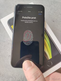Apple iPhone SE 2020 - 2