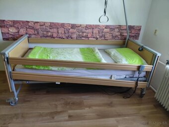 Polohovateľná posteľ - 2