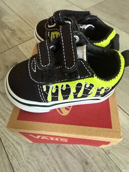 Predám čisto nové botasky Vans - 2