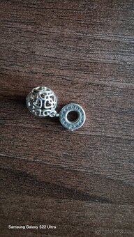 Predám naramok Pandora +1 privesok - 2