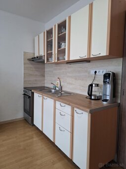 ZĽAVNENÉ • Na predaj byt 1+1 s komorou Pri kaštieli v Holíči - 2