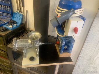 Mlynček na mäso - 2