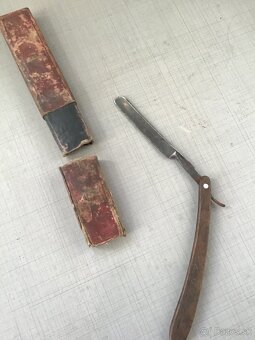 VELMI STARá BRITVA GERMANY - 2