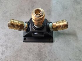 Vzduchový rozvádzač na stenu Parker - 2