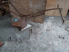 Predám  pluh - 2