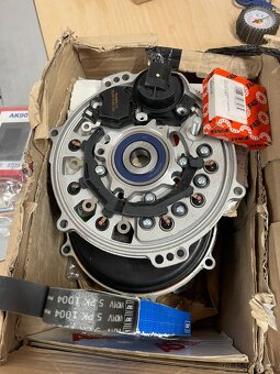 Alternátor BMW e39 540i vodou chladený - 2