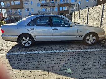 Mercedes W210 E240 V6 Avantgarde - 2