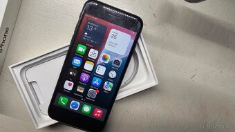 Apple iPhone SE 2020 64GB tmavý - 2