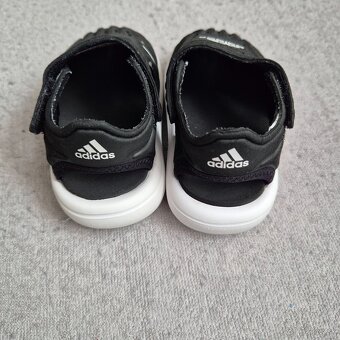 Sandálky adidas č.20 - 2