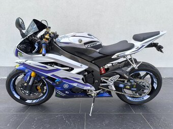 Yamaha R6 - 2
