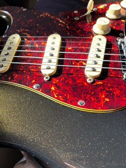 Fender American Ultra Stratocaster Texas Tea - 2
