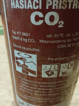 CO2 stará hasičská fľaša - 2