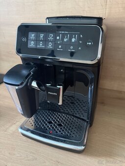 Kávovar Phillips latte go 3200 - 2