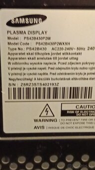 Samsung Plazma 107 cm - 2