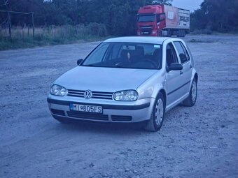 Predám Volkswagen Golf 1.4 - 2